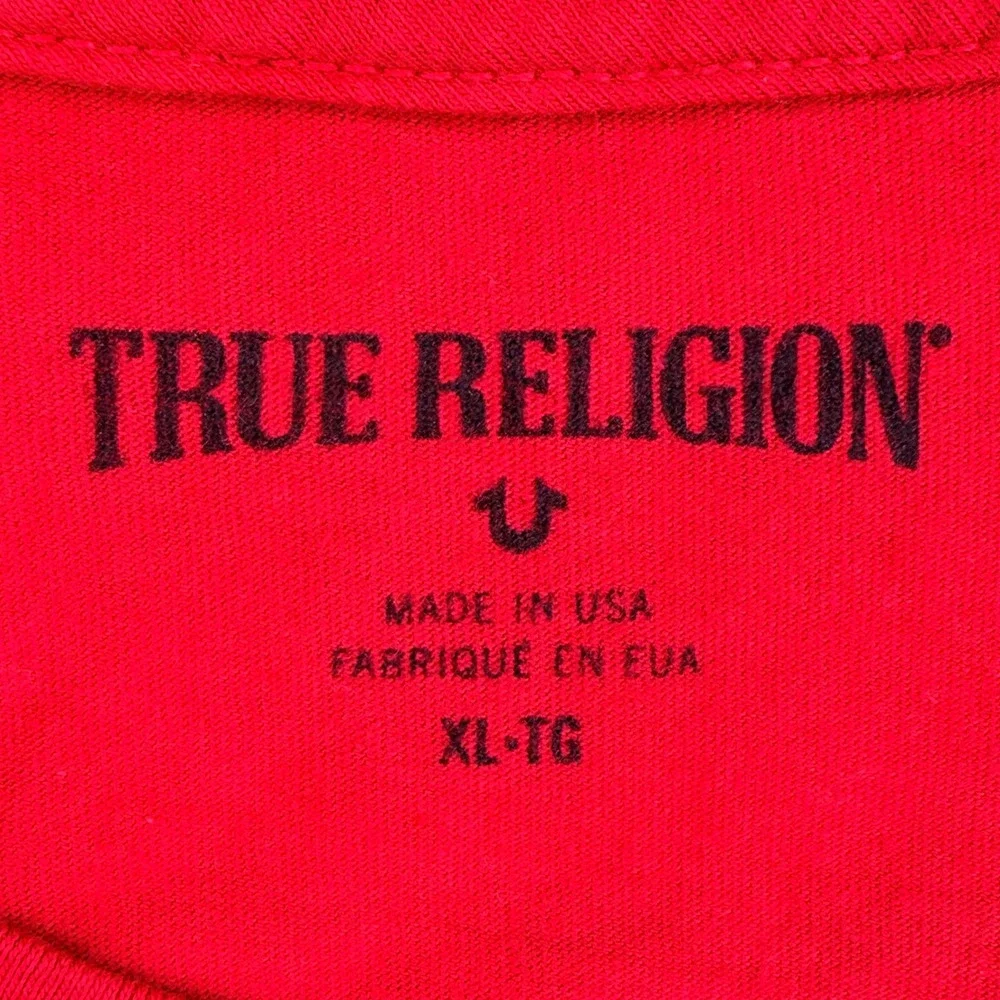 True Religion Graphic T-Shirt Mens XL Red 100% Cotton Made in USA Tonal Logo